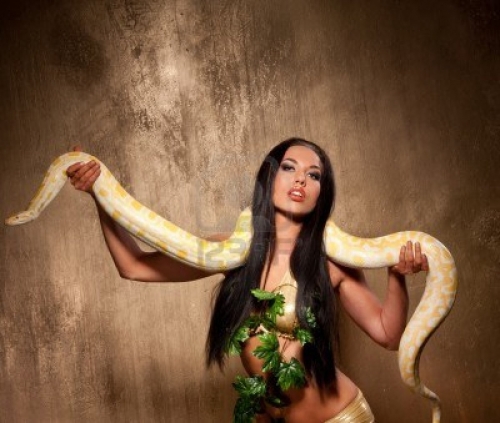python et femme.jpg